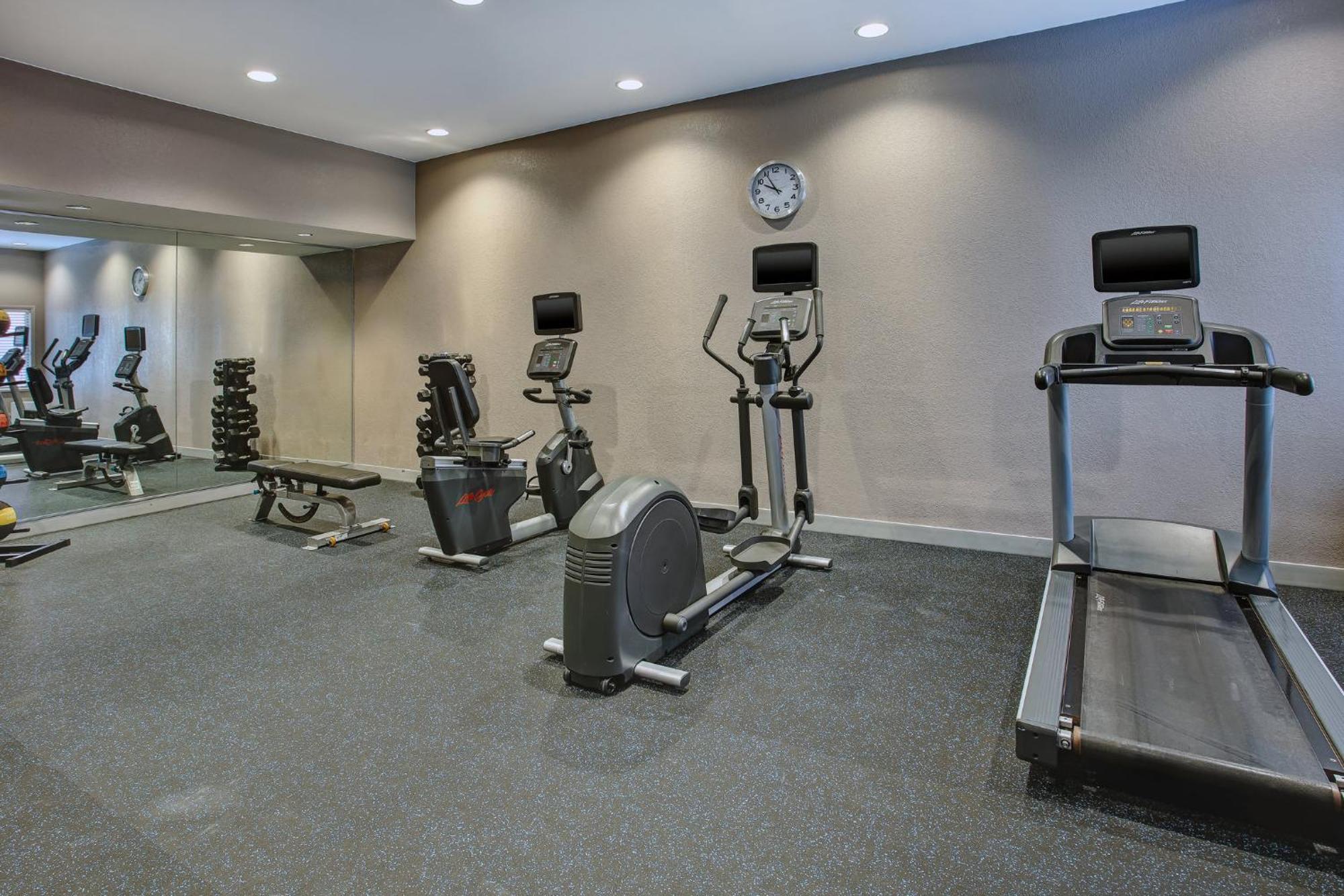 Holiday Inn Express Nashville Airport By Ihg Exterior photo