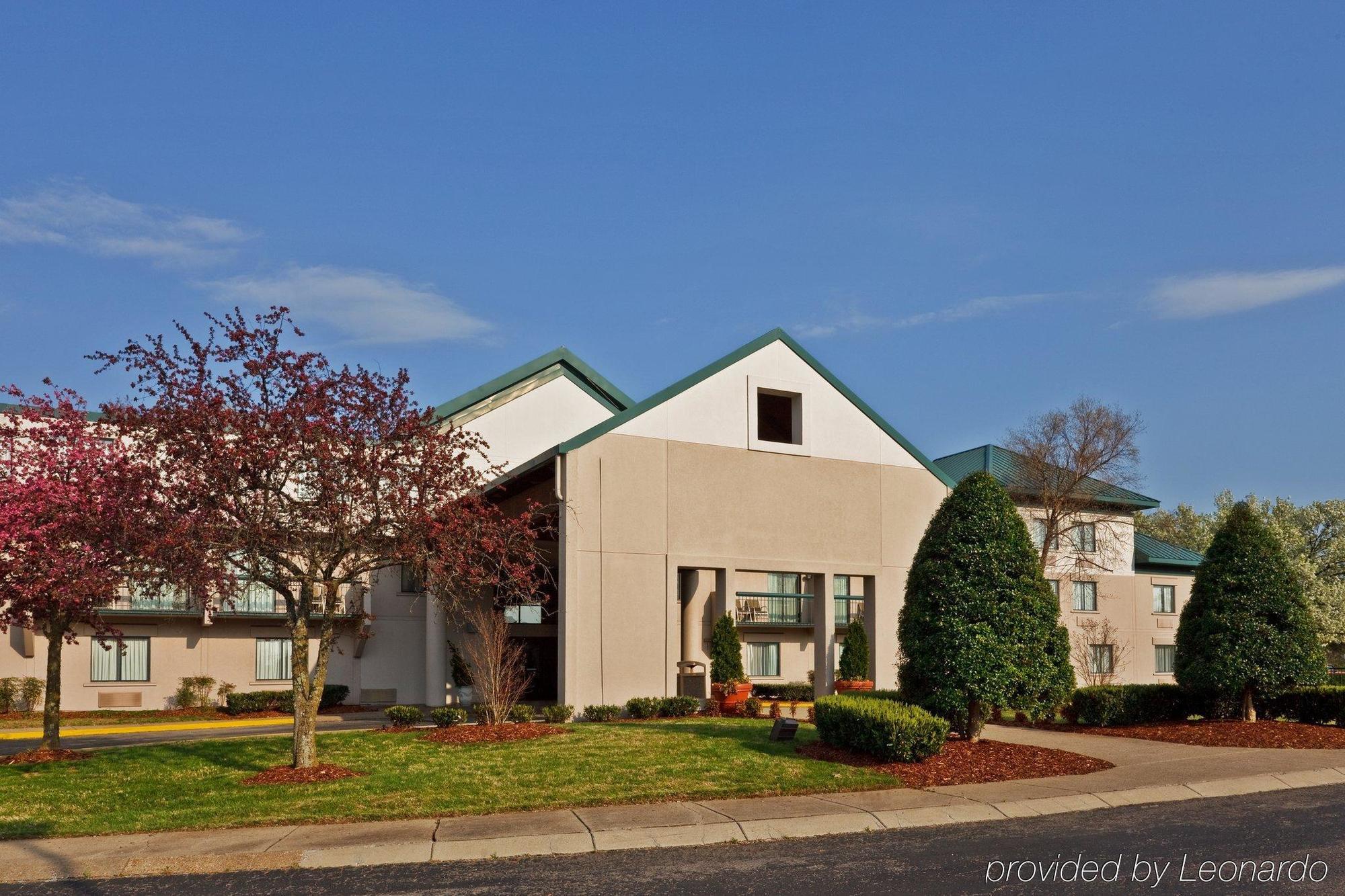 Holiday Inn Express Nashville Airport By Ihg Exterior photo